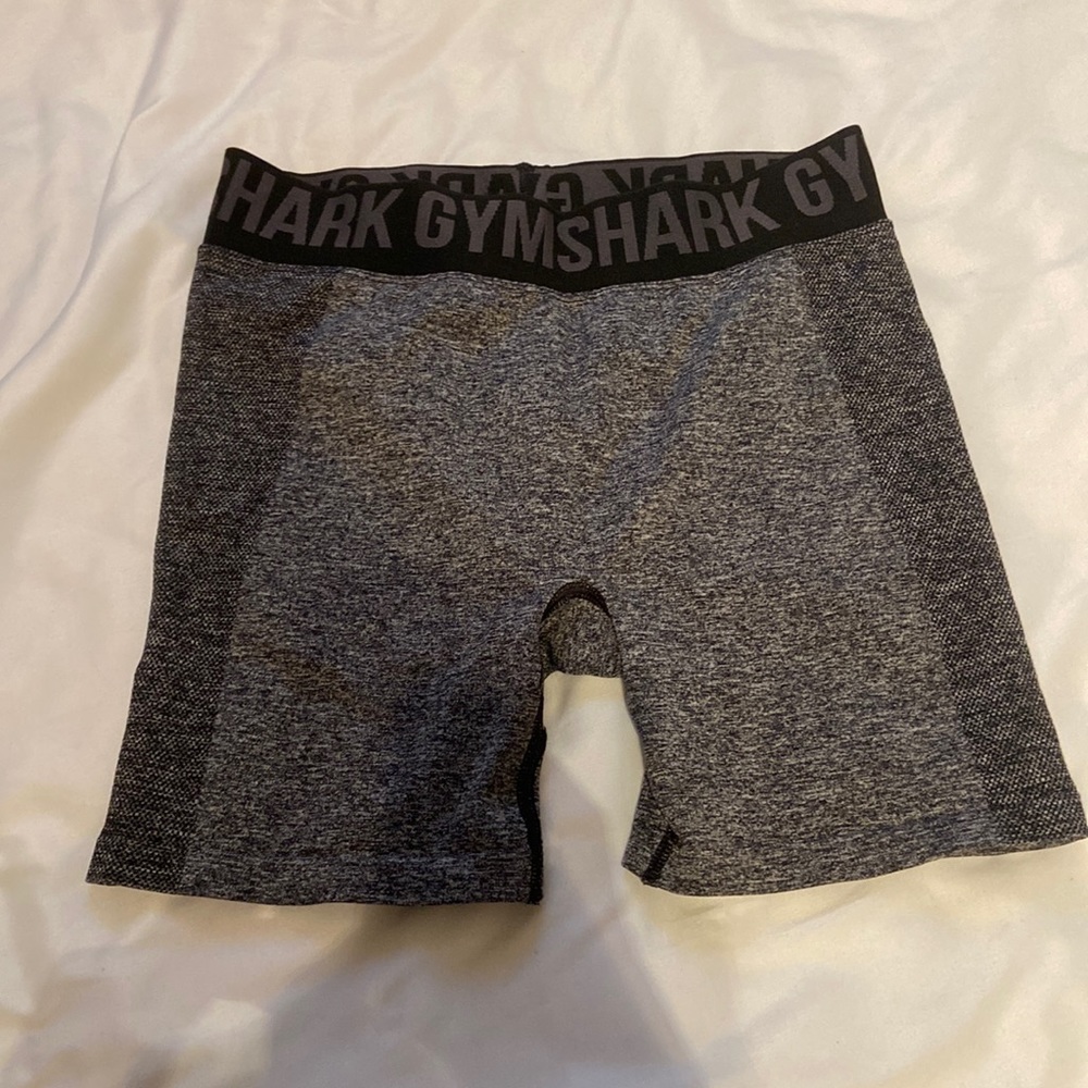 GYMSHARK BIKER SHORTS